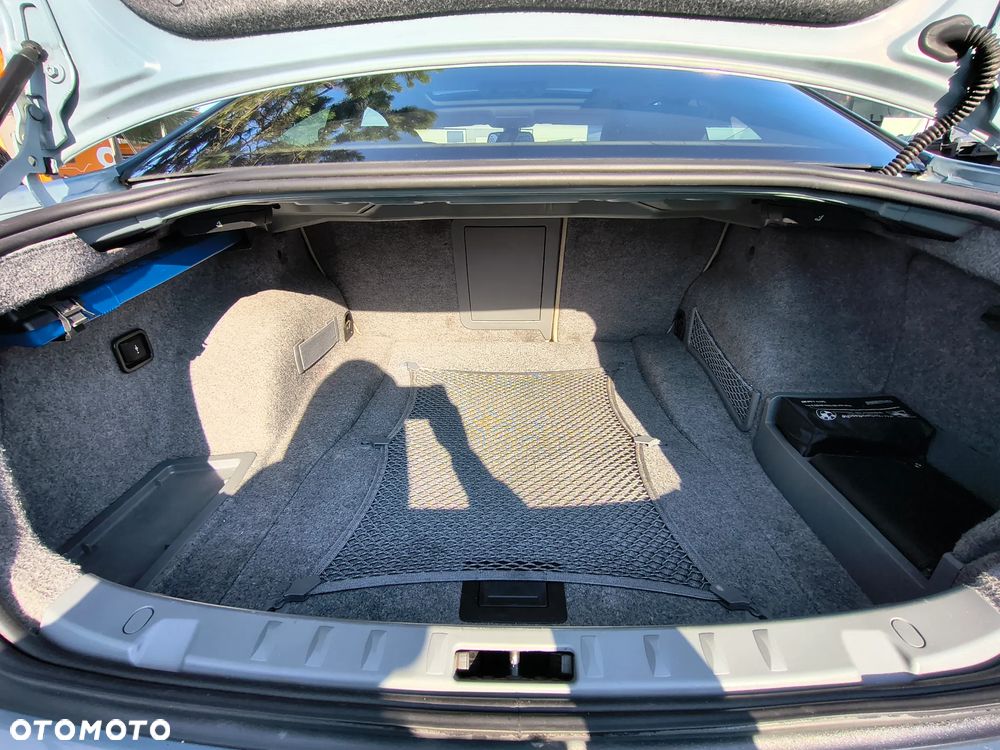 BMW Seria 3 320i - 23