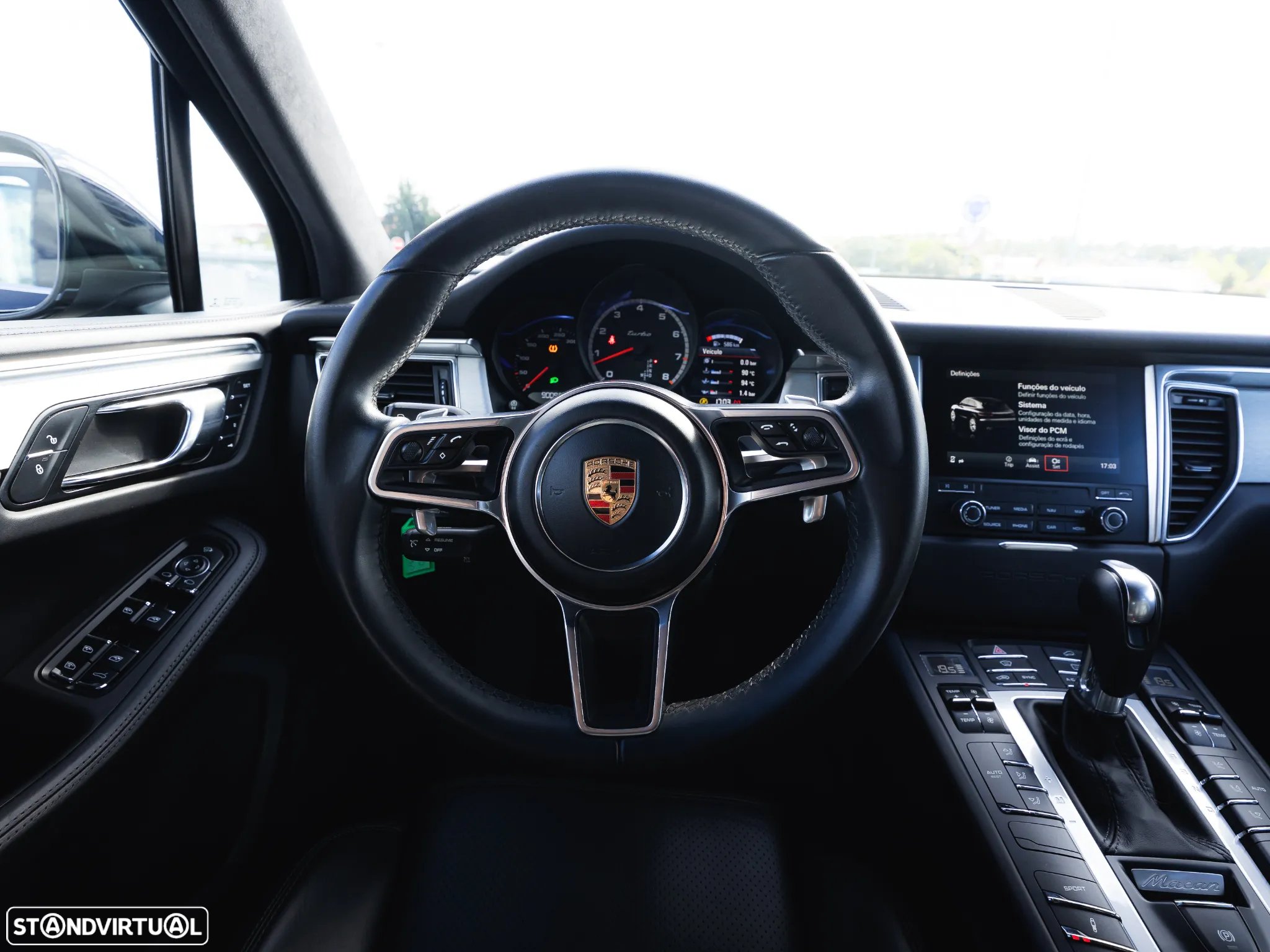 Porsche Macan Turbo - 12