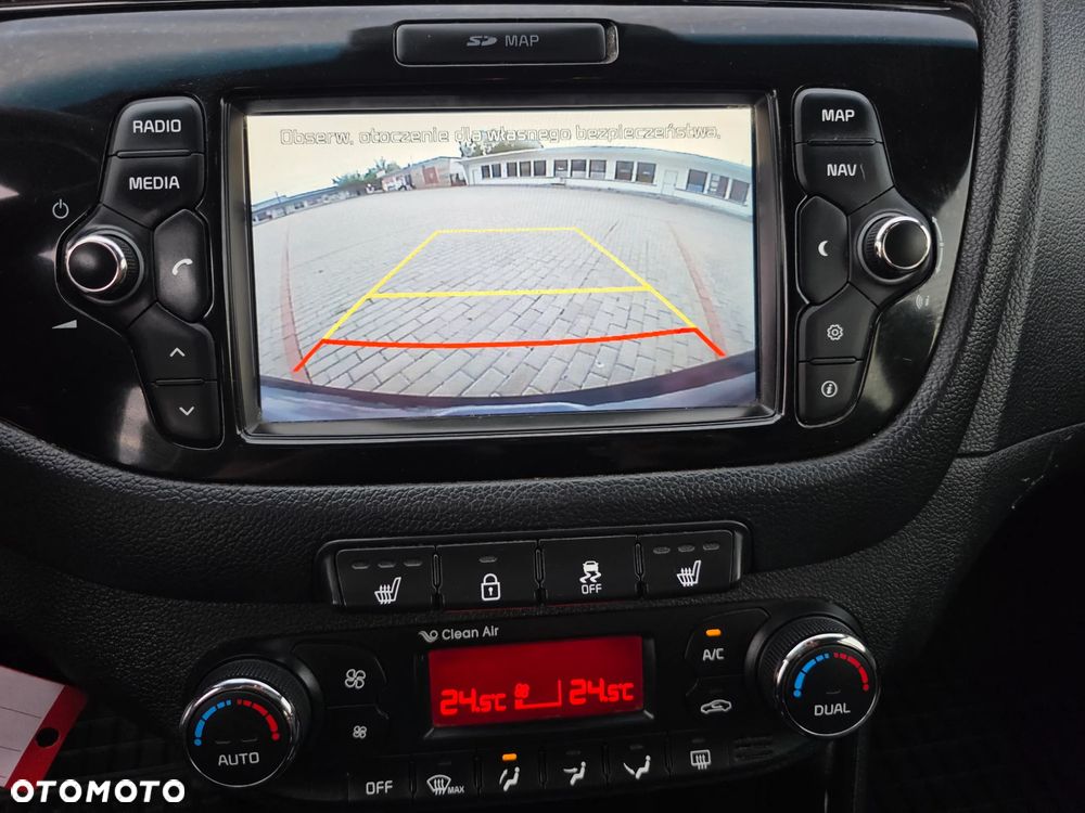 Kia Ceed - 32