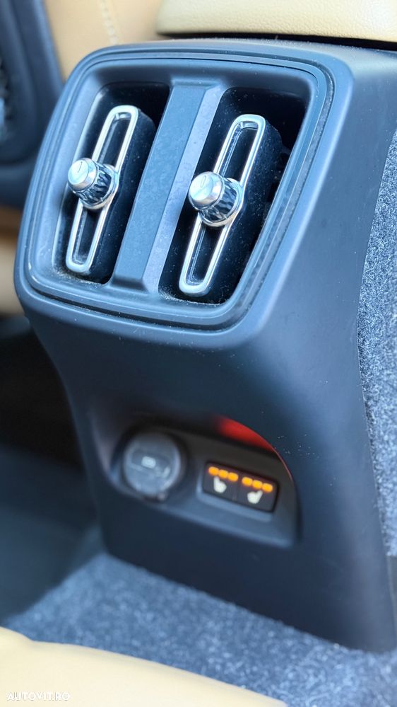 Volvo XC 40 D3 AWD Inscription - 8