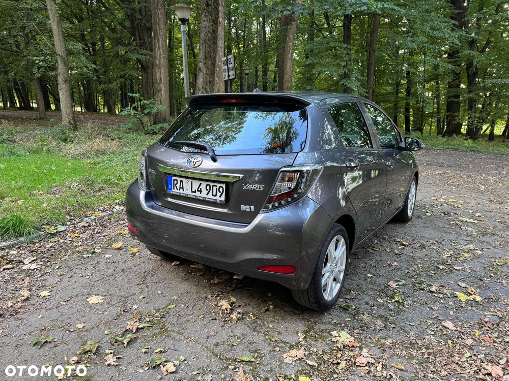 Toyota Yaris Hybrid 1.5 VVT-i Life - 3