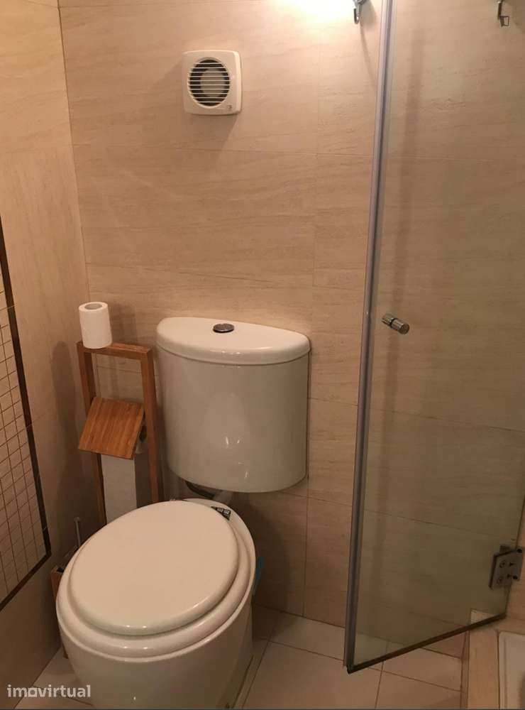 Quarto - localizado em Restelo Lisbon - Grande imagem: 3/18