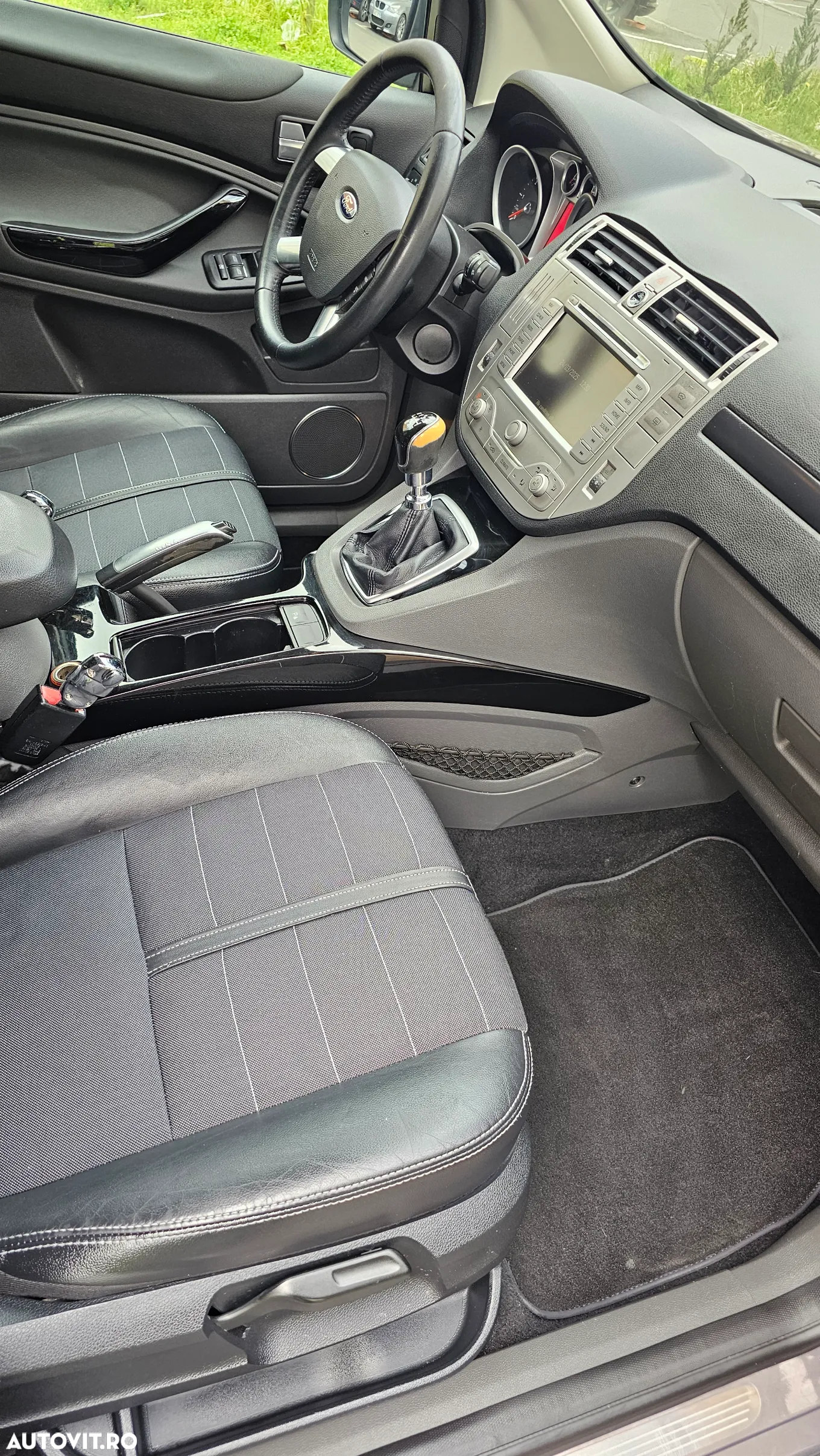 Ford Kuga 2.0 TDCi 4WD Trend - 2