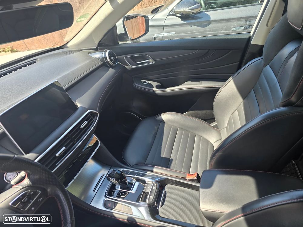 MG EHS Luxury - 11