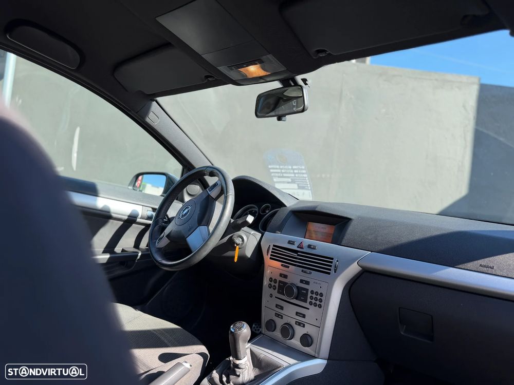 Opel Astra GTC 1.7 CDTI - 16