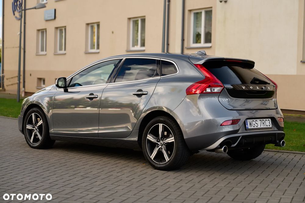 Volvo V40 D3 Geartronic RDesign - 6
