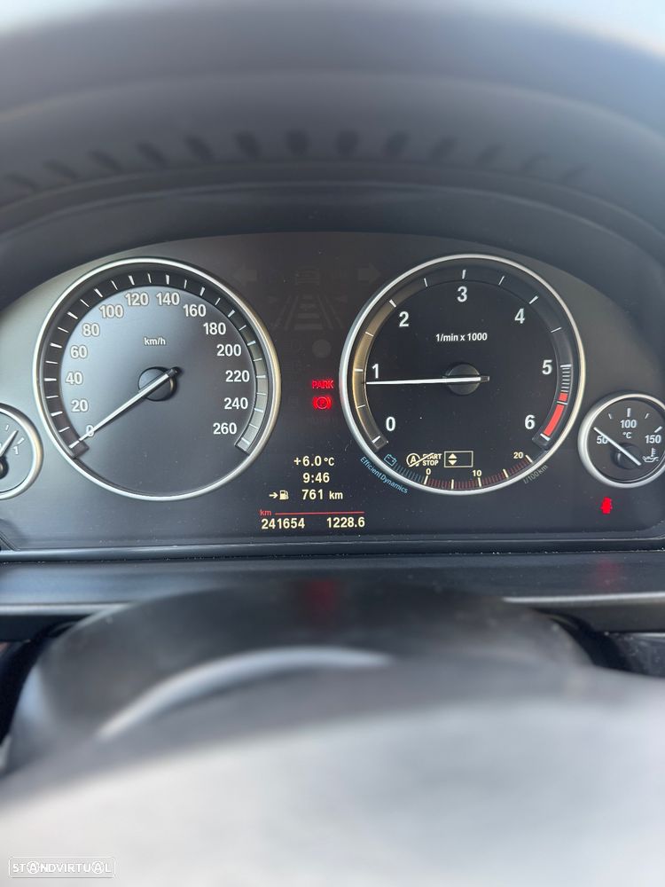 BMW 520 d Touring - 12