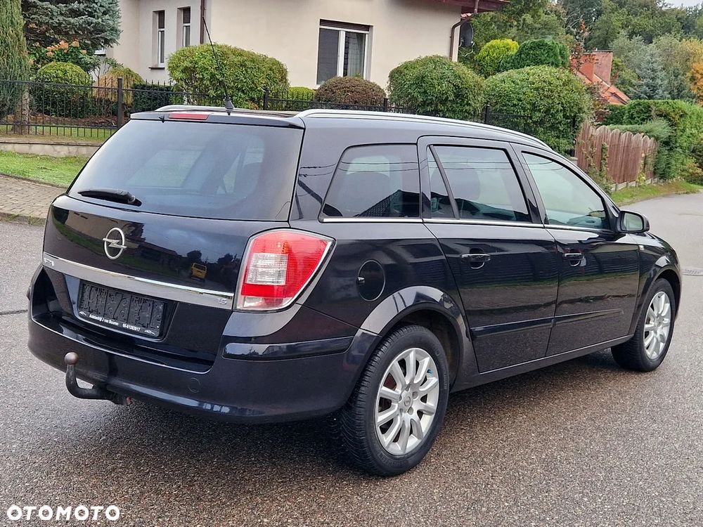 Opel Astra 1.6 Caravan Cosmo - 15