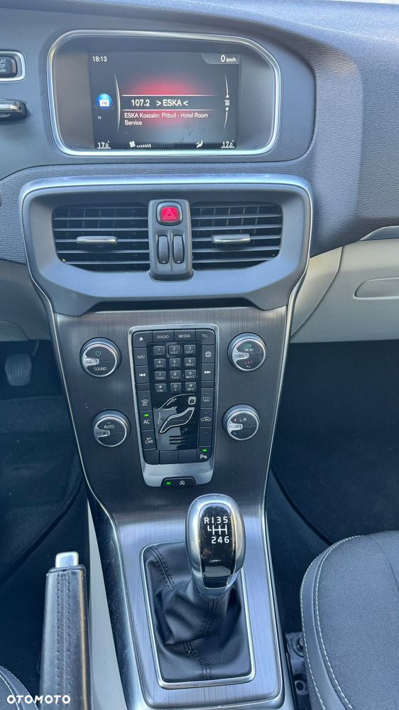 Volvo V40 D2 Momentum - 5