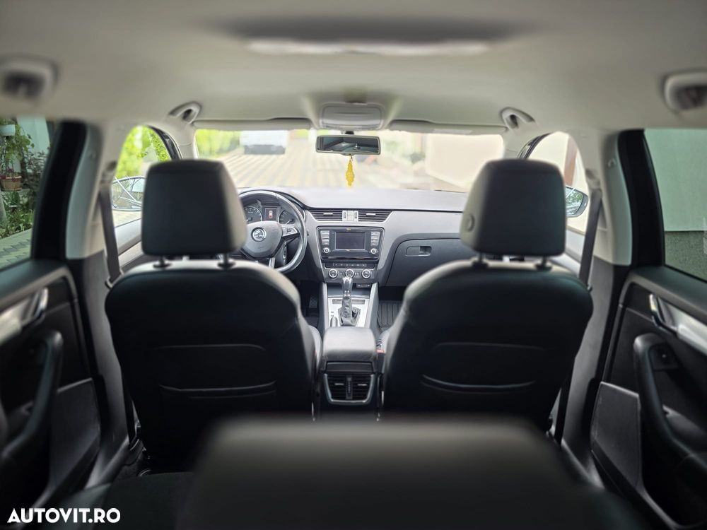 Skoda Octavia 2.0 TDI AMBITION DSG - 11