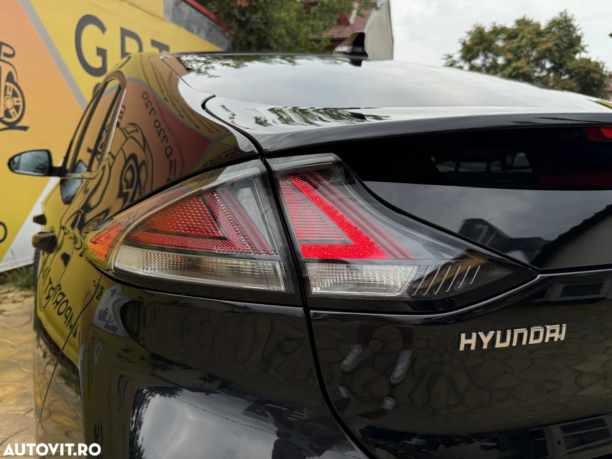 Hyundai IONIQ Hybrid 1.6 GDI Trend - 13