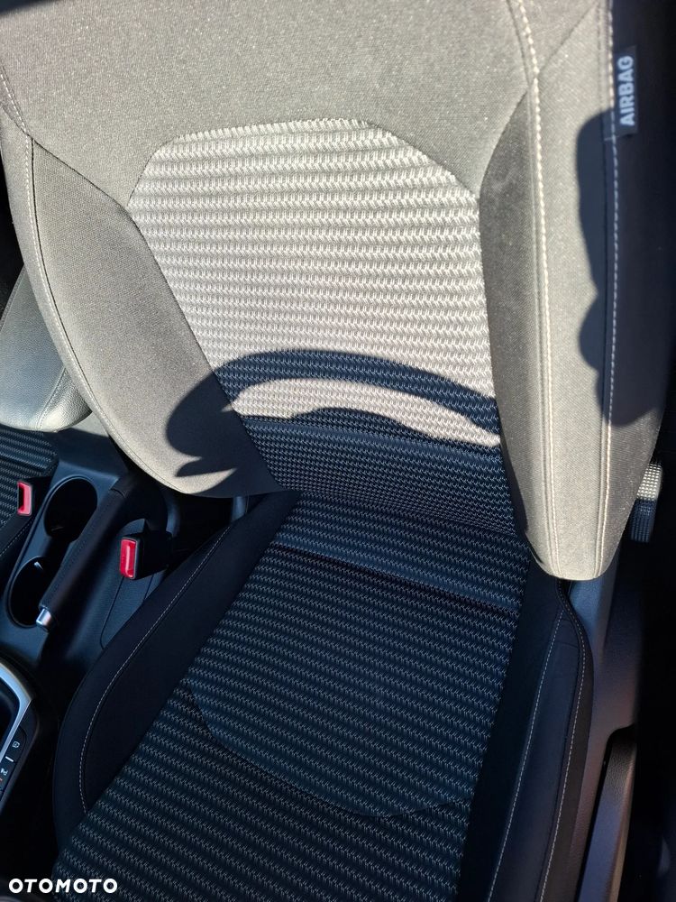 Kia Ceed 1.5 T-GDI M - 30