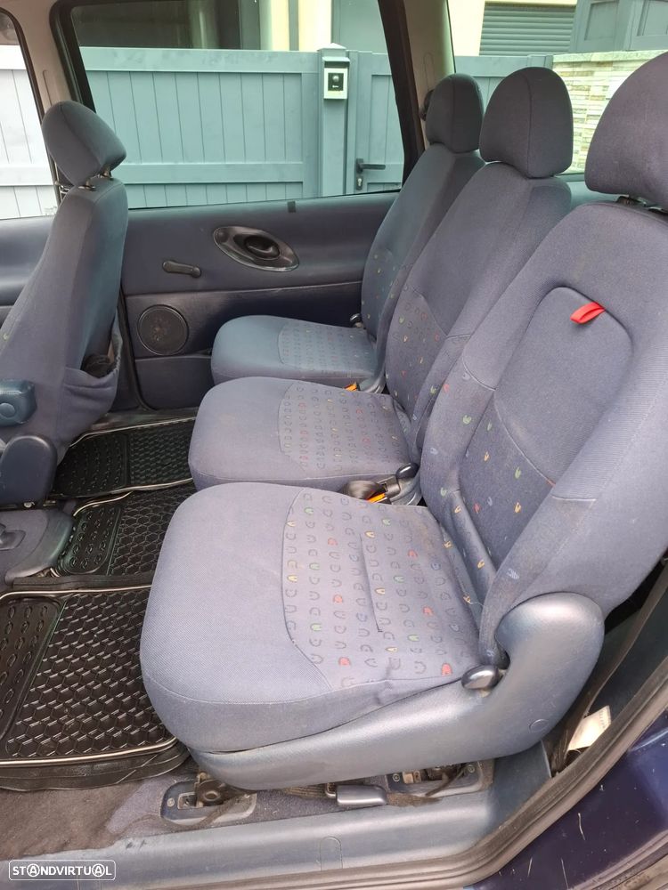 VW Sharan 1.9 TDi Confortline 7L - 5