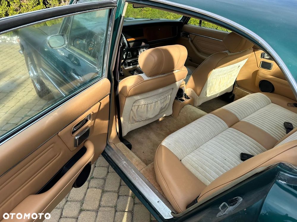 Jaguar XJ - 19