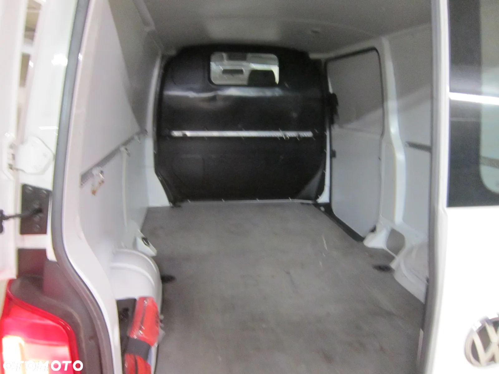 Volkswagen Transporter - 9