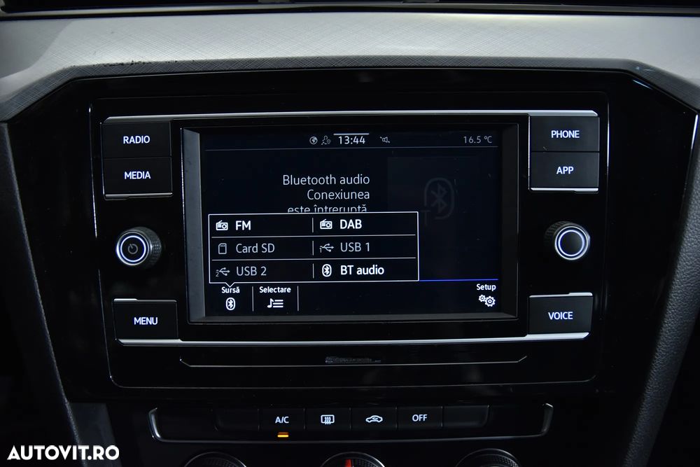 Volkswagen Passat - 20