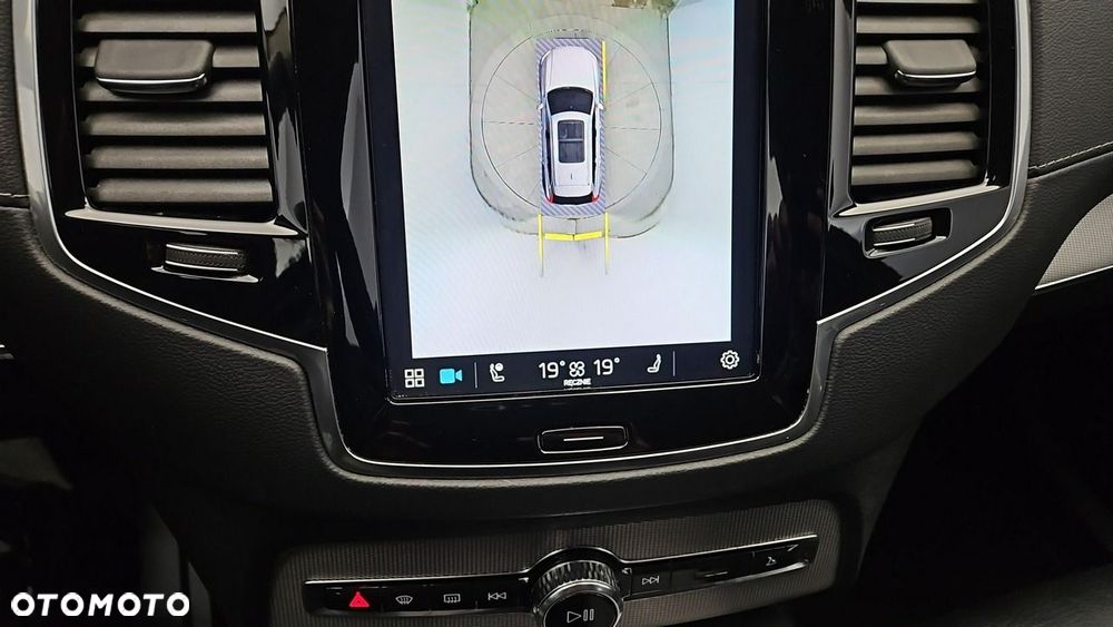 Volvo XC 90 B5 B AWD Plus Bright - 19