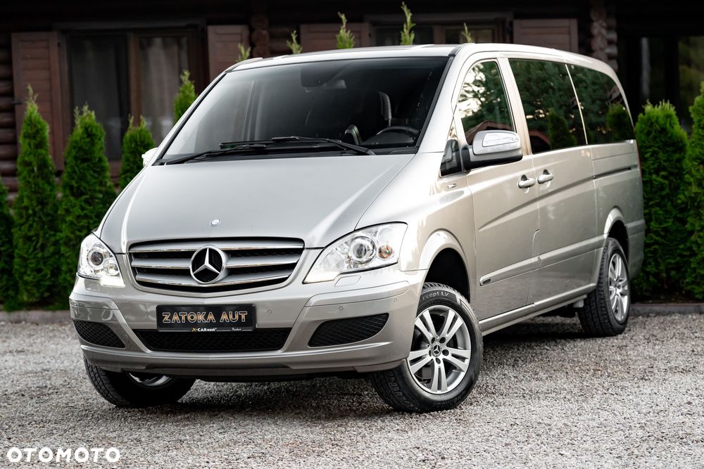 Mercedes-Benz Viano 2012 photo 2