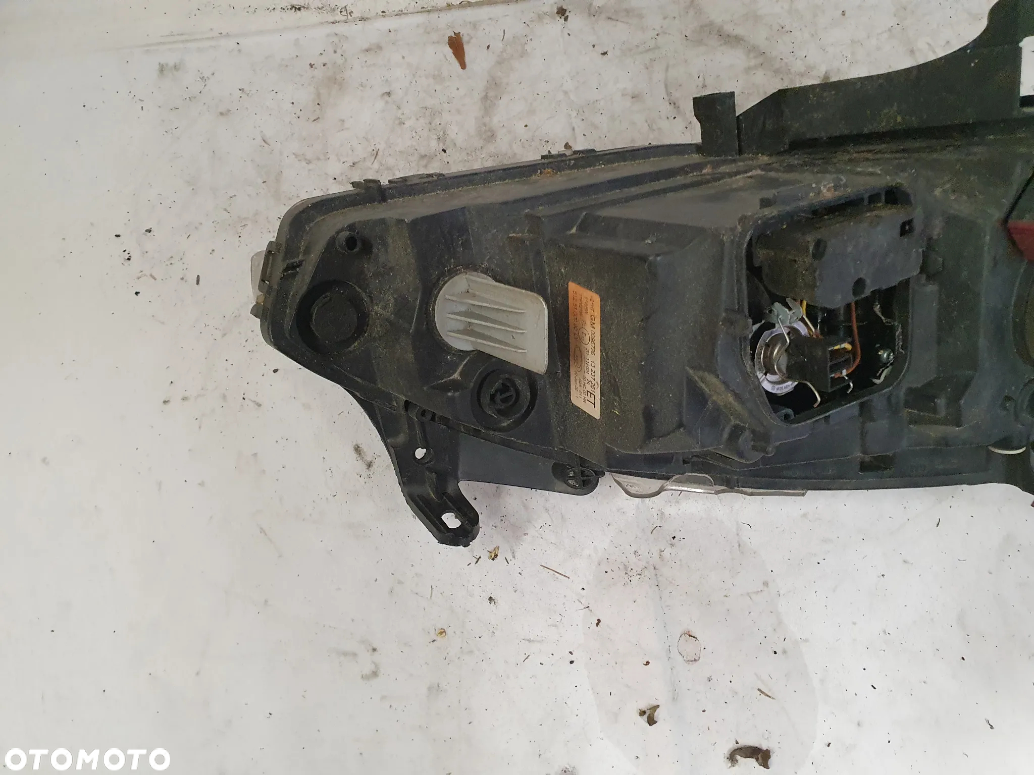 * LAMPA PRZEDNIA LEWA PRZÓD LEWO OPEL CORSA C - 8