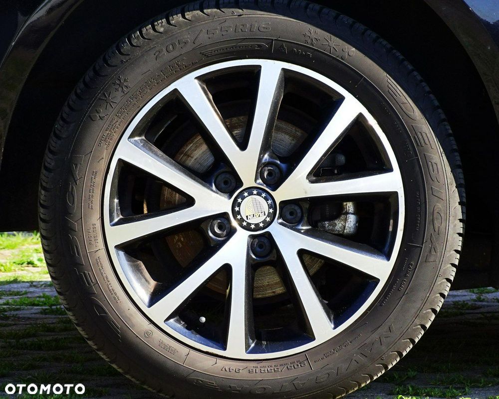 Volkswagen Touran - 39