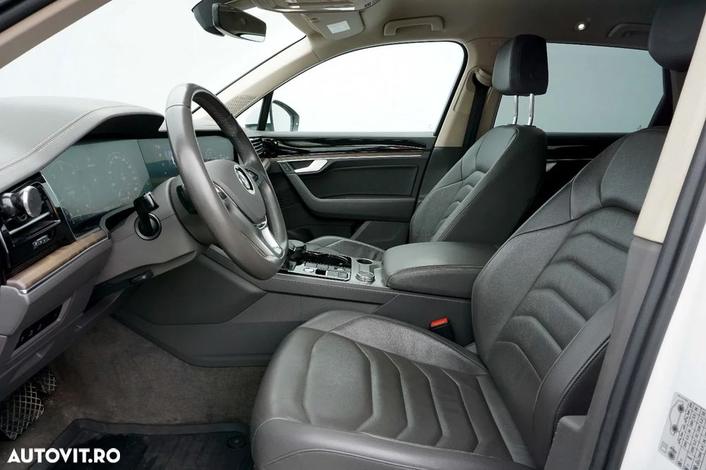 Volkswagen Touareg V6 TDI Elegance - 12