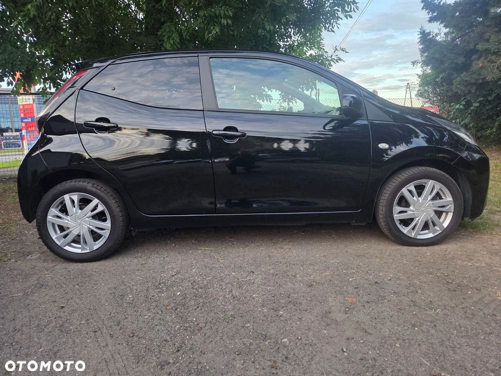 Toyota Aygo x-clusiv - 4