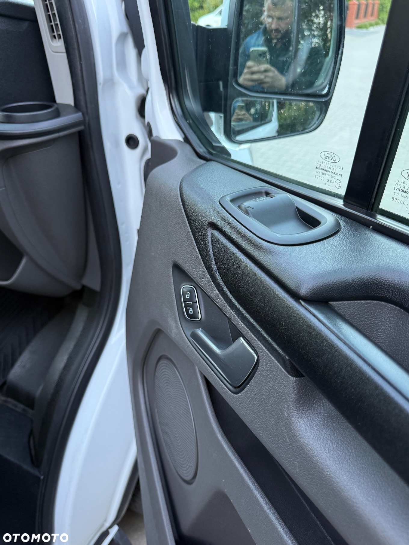Ford Transit Custom - 27