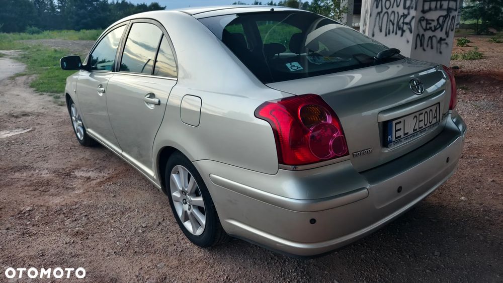 Toyota Avensis 1.8 VVT-i Sol - 10