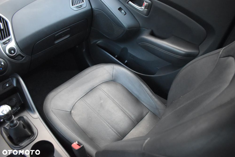 Hyundai ix35 - 16