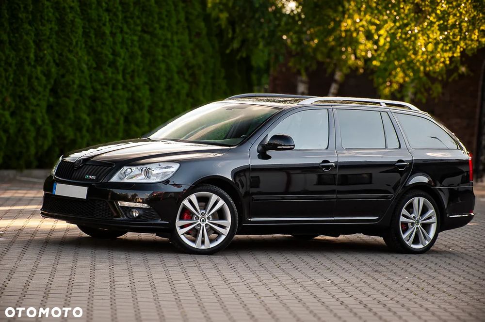 Skoda Octavia 2.0 TDI CR DPF DSG RS - 17