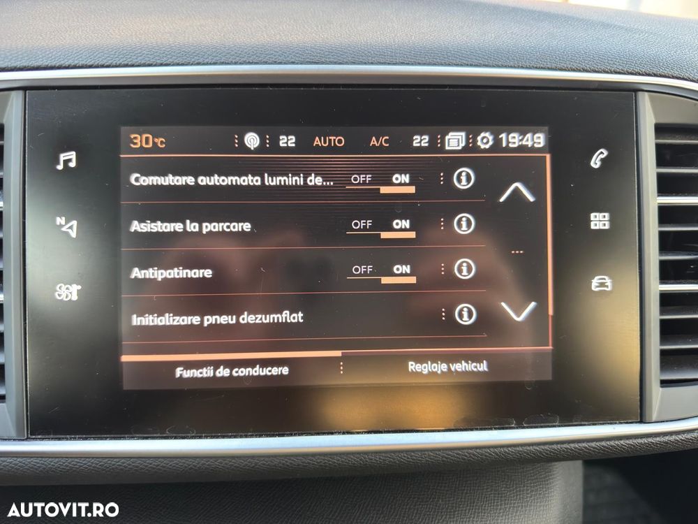 Peugeot 308 1.2L PureTech 130 S&S EAT8 Allure - 16