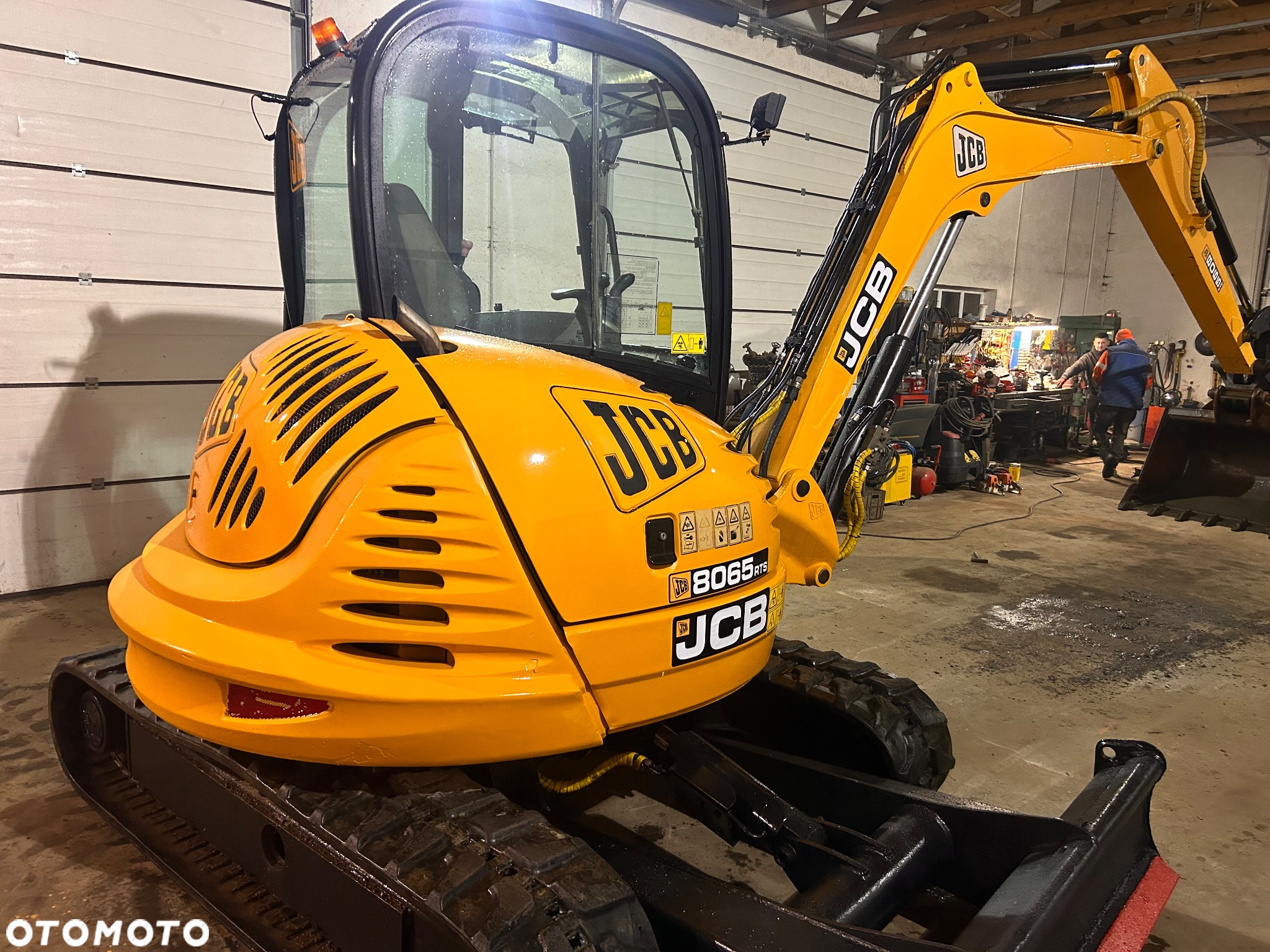 JCB 8065 - 13