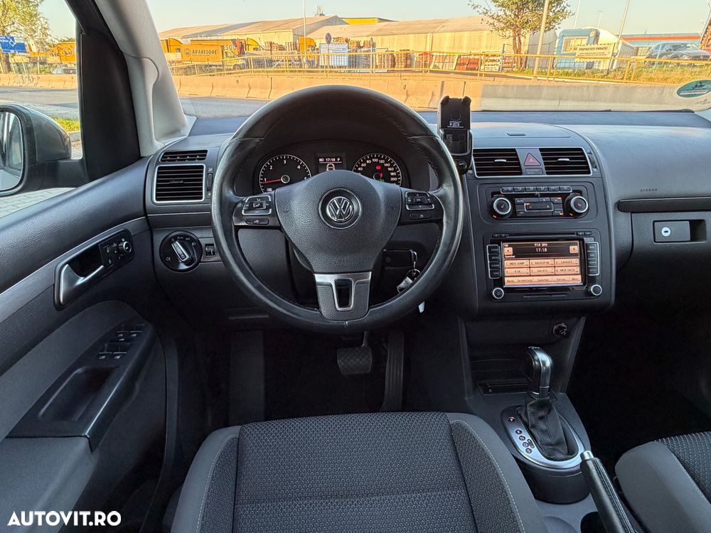 Volkswagen Touran 2.0 TDI DPF DSG Life - 20