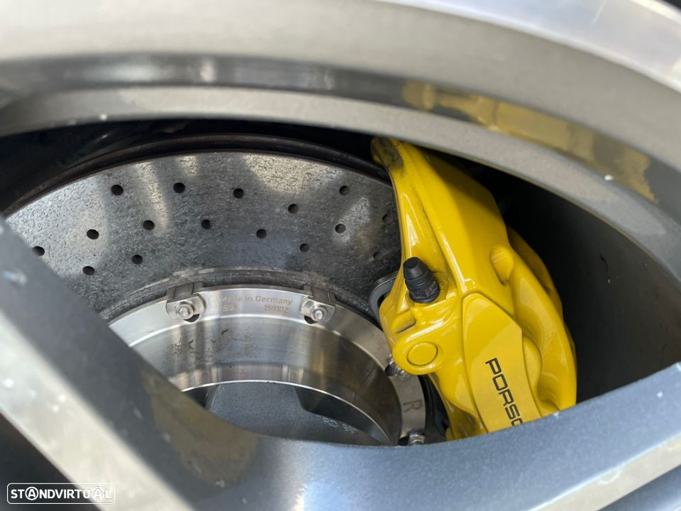 Porsche 911 (997) Turbo - 16