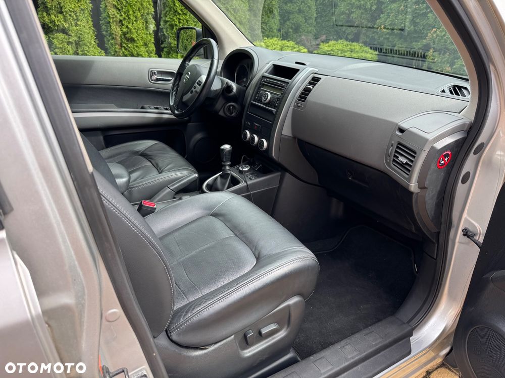 Nissan X-Trail 2.0 dCi LE - 9