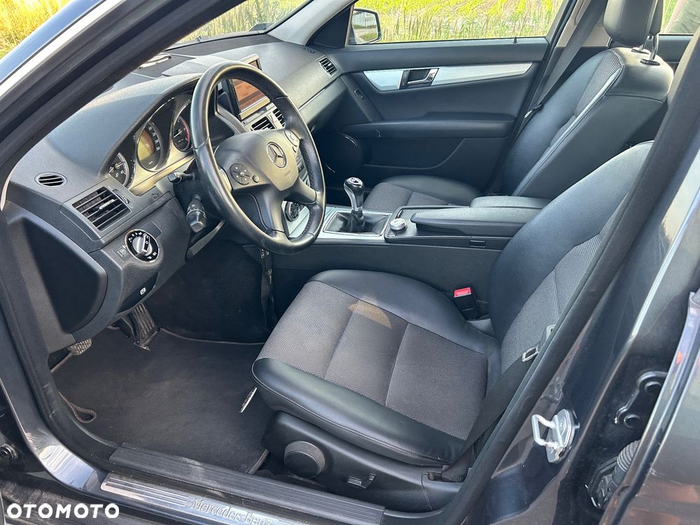 Mercedes-Benz Klasa C 200 CDI Avantgarde Edition - 8