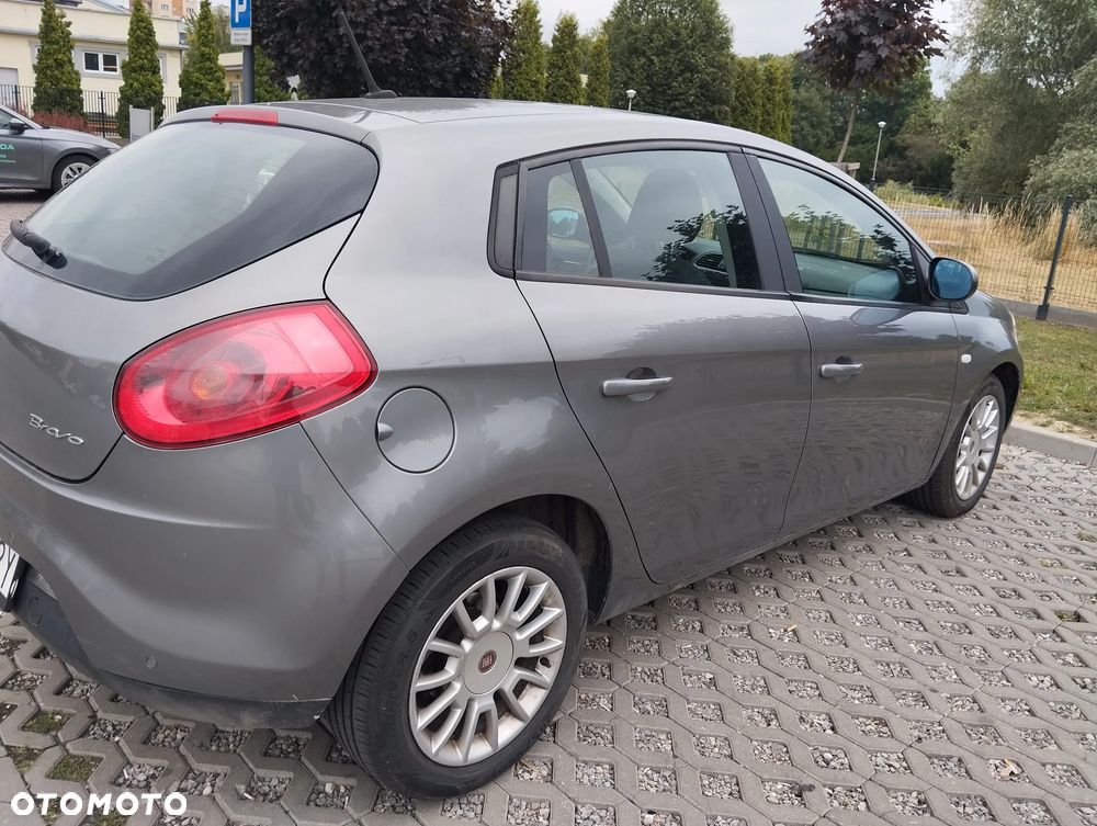 Fiat Bravo 1.4 T-JET 16V Dynamic NAV - 17