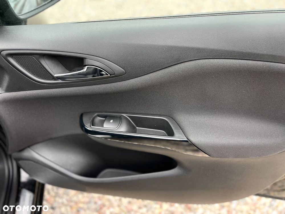 Opel Corsa 1.4 16V Active - 24