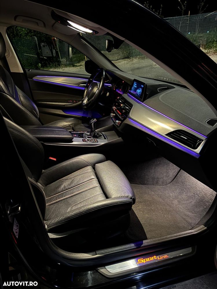 BMW Seria 5 520d Sport Line - 6