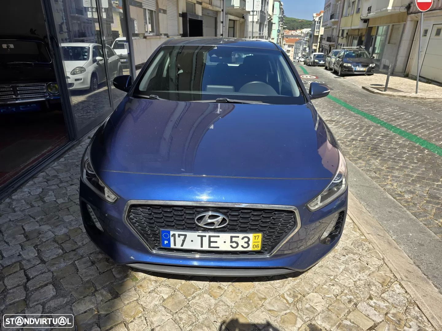 Hyundai i30 1.6 CRDI Blue Comfort+Navi - 2