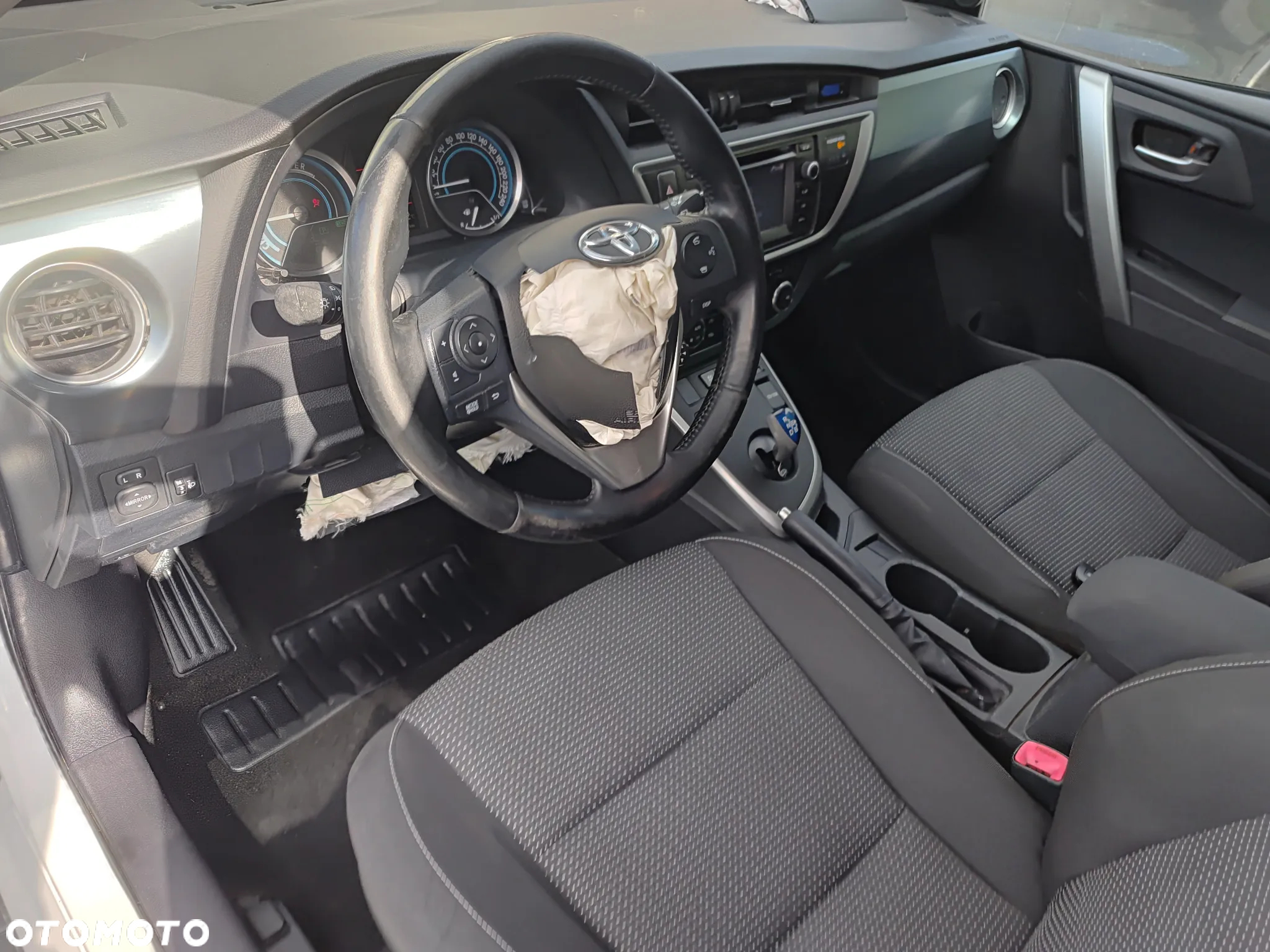 Toyota Auris 1.8 VVT-i Hybrid Automatik Comfort - 31