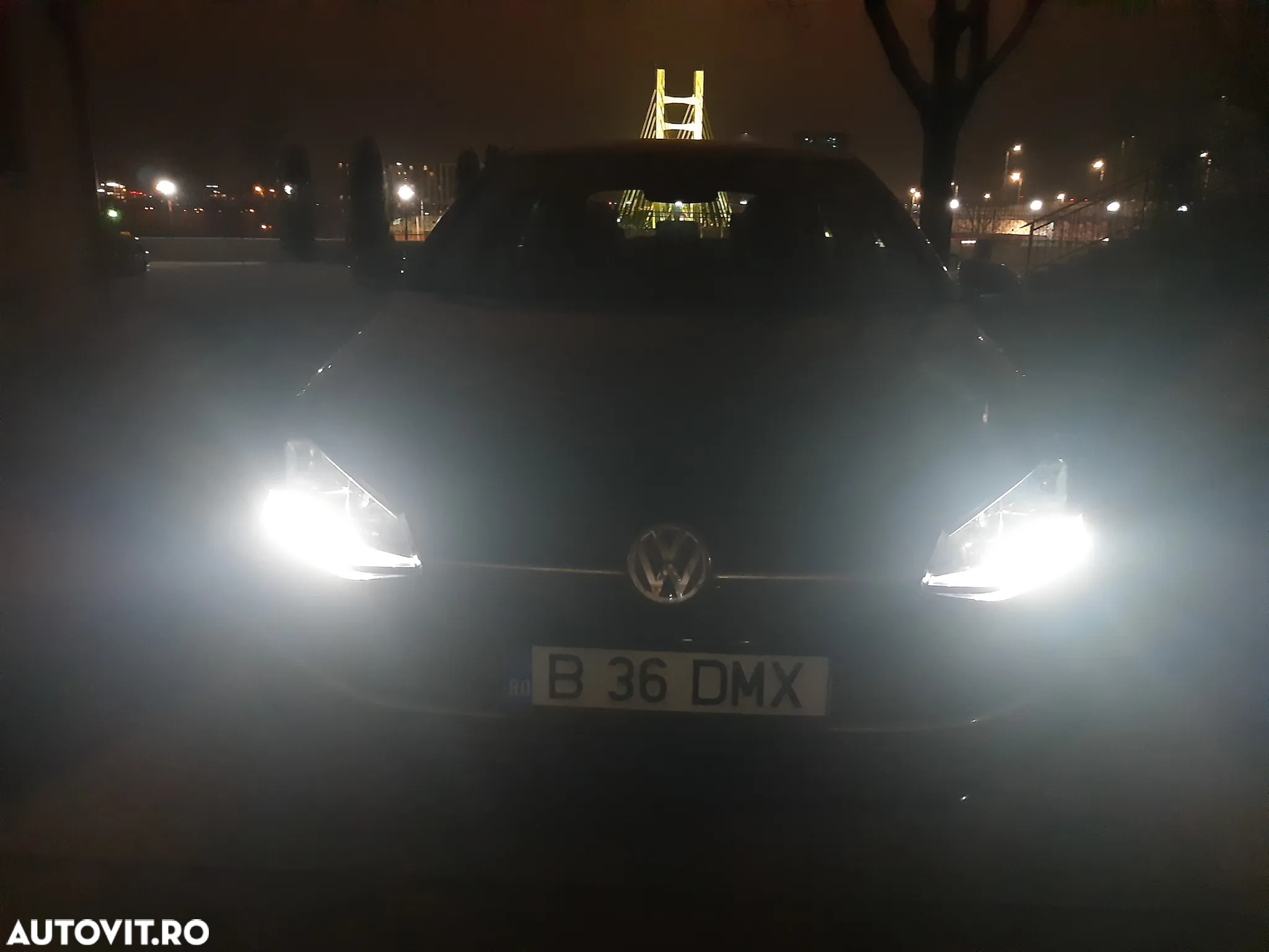Volkswagen Golf 1.6 TDI Comfortline - 11