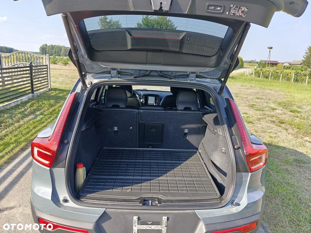 Volvo XC 40 T5 AWD R-Design - 18