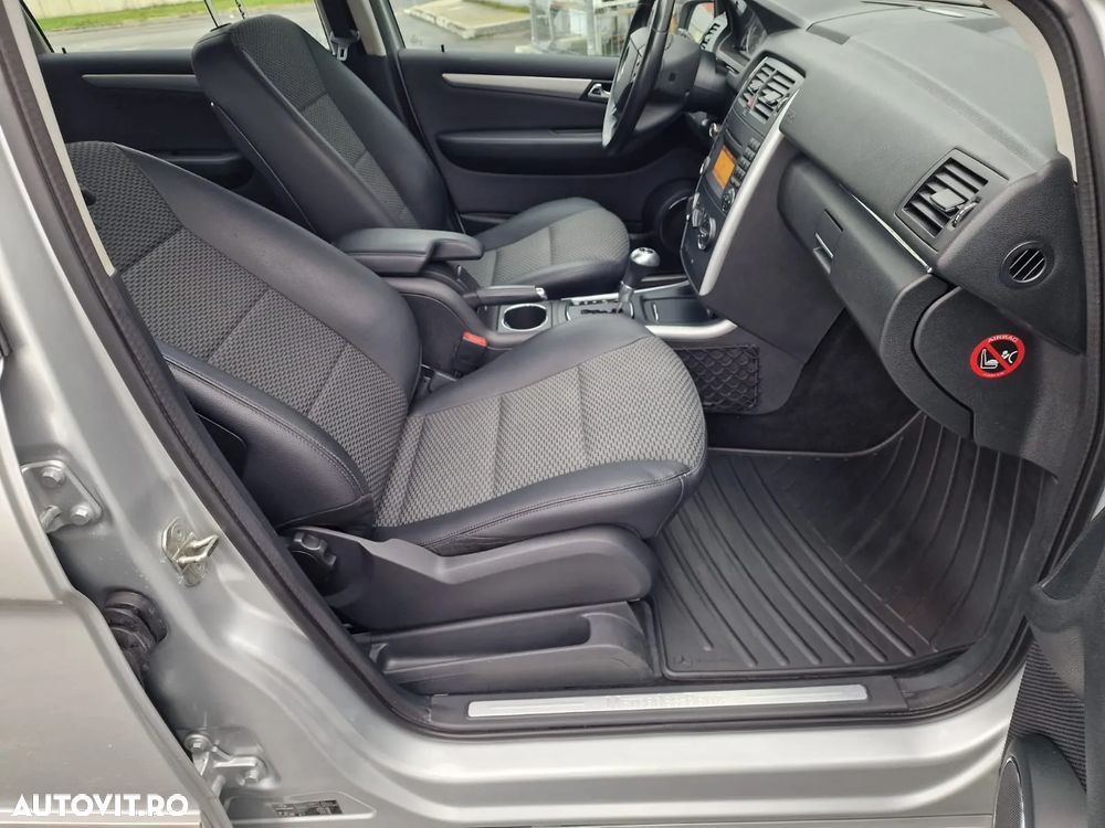 Mercedes-Benz B 200 CDI Autotronic - 14
