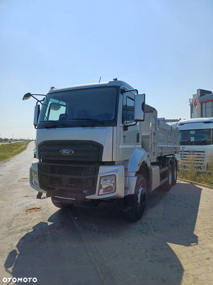 Ford F-LINE - 28