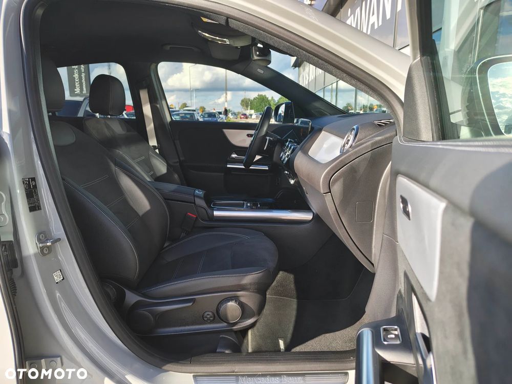 Mercedes-Benz GLA 200 mHEV AMG Line 7G-DCT - 21