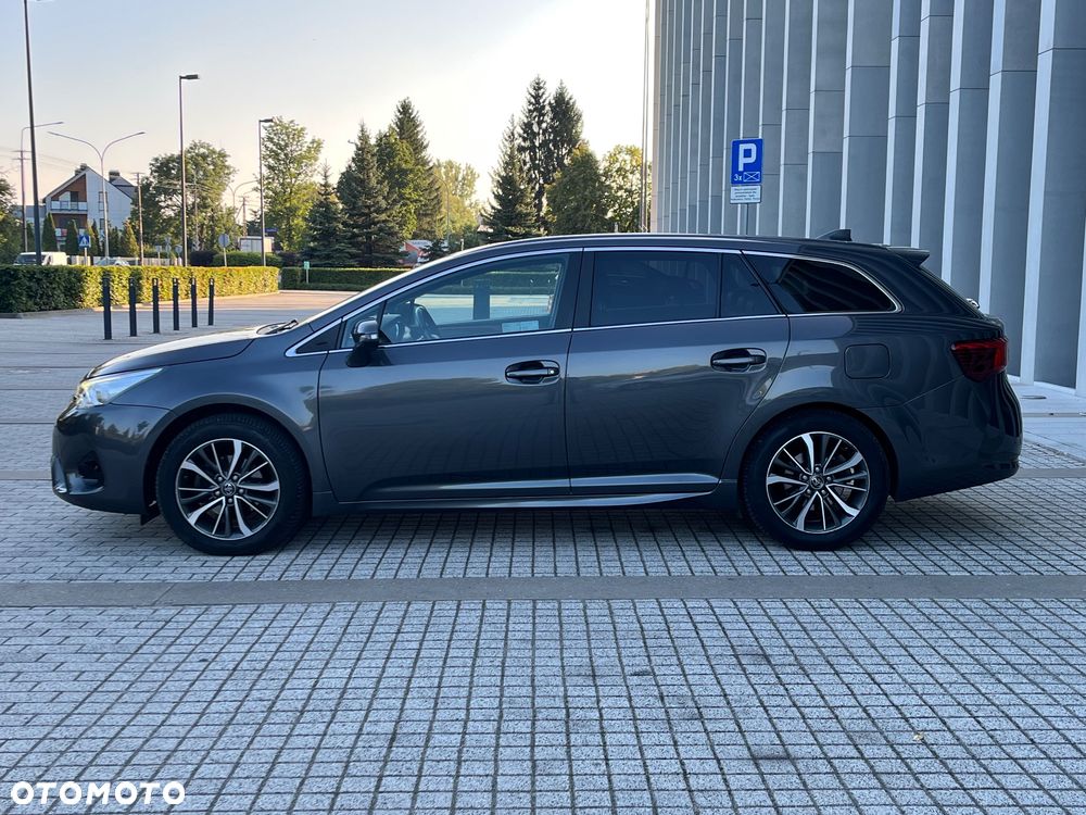 Toyota Avensis 1.8 Prestige MS - 2