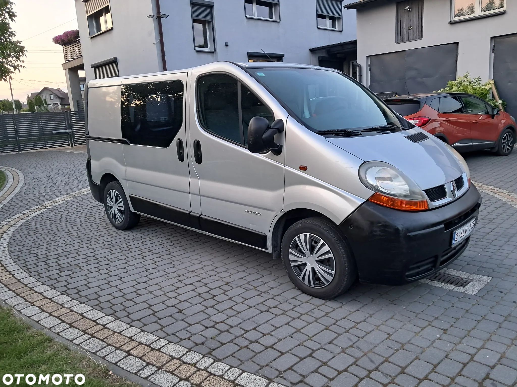 Renault Trafic - 1