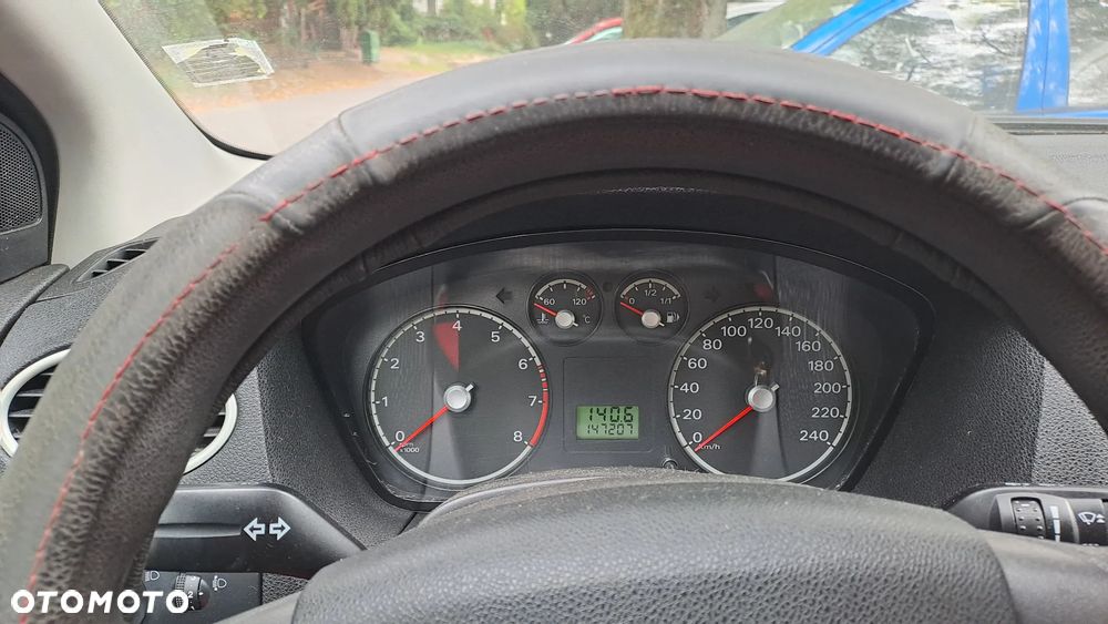 Ford Focus - 11