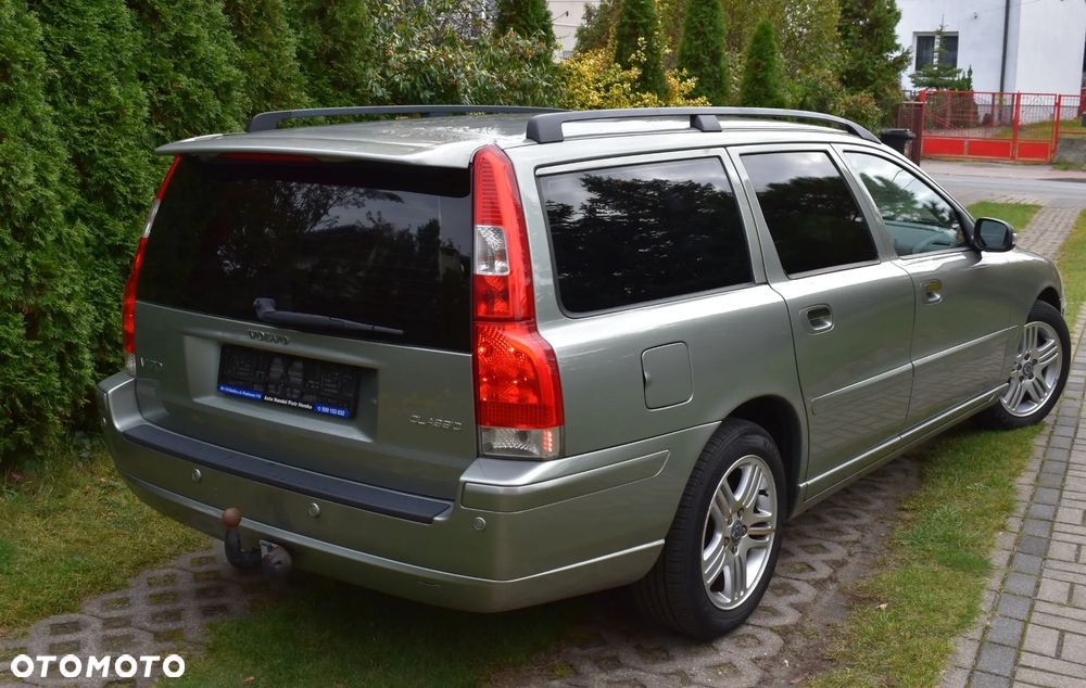 Volvo V70 2.4 Momentum - 8